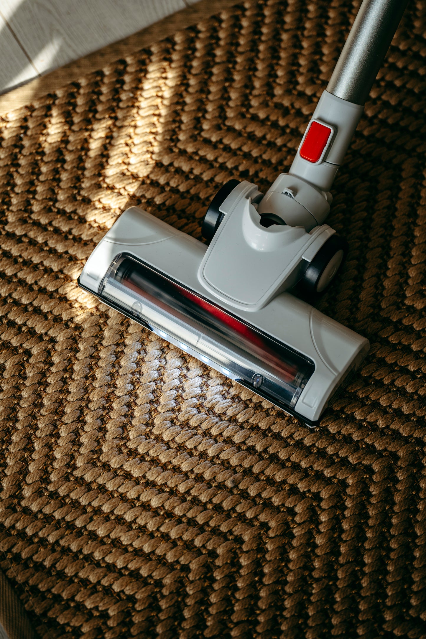 Adler AD 7051 Cordless Vacuum cleaner - 00105