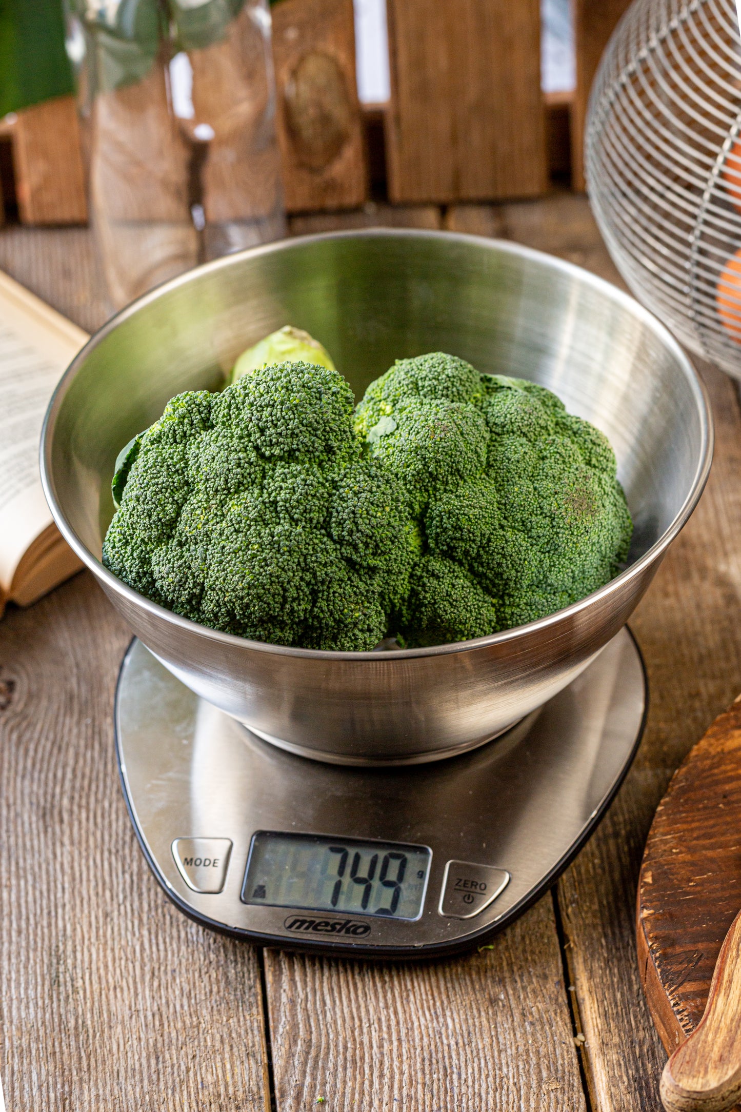 Mesko MS 3152 Scale kitchen with a bowl 2L 000119