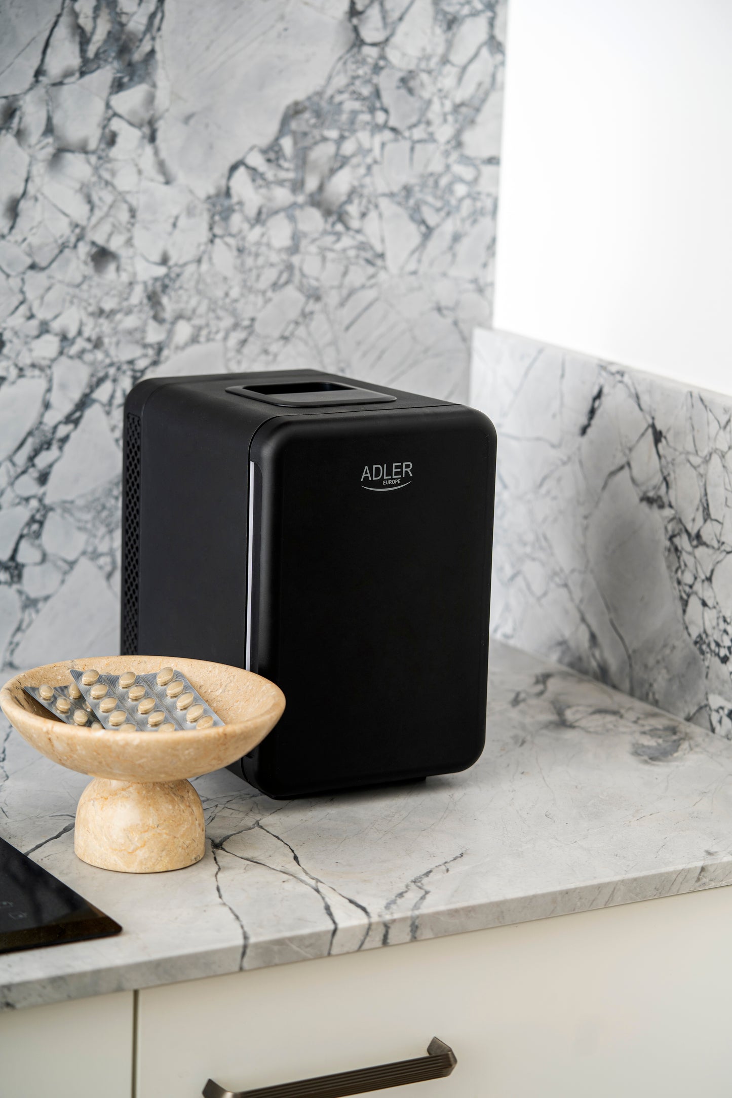 Adler AD 8084 Mini Fridge 4L | Cooling & Heating | For Home & Car | Peltier System 000998